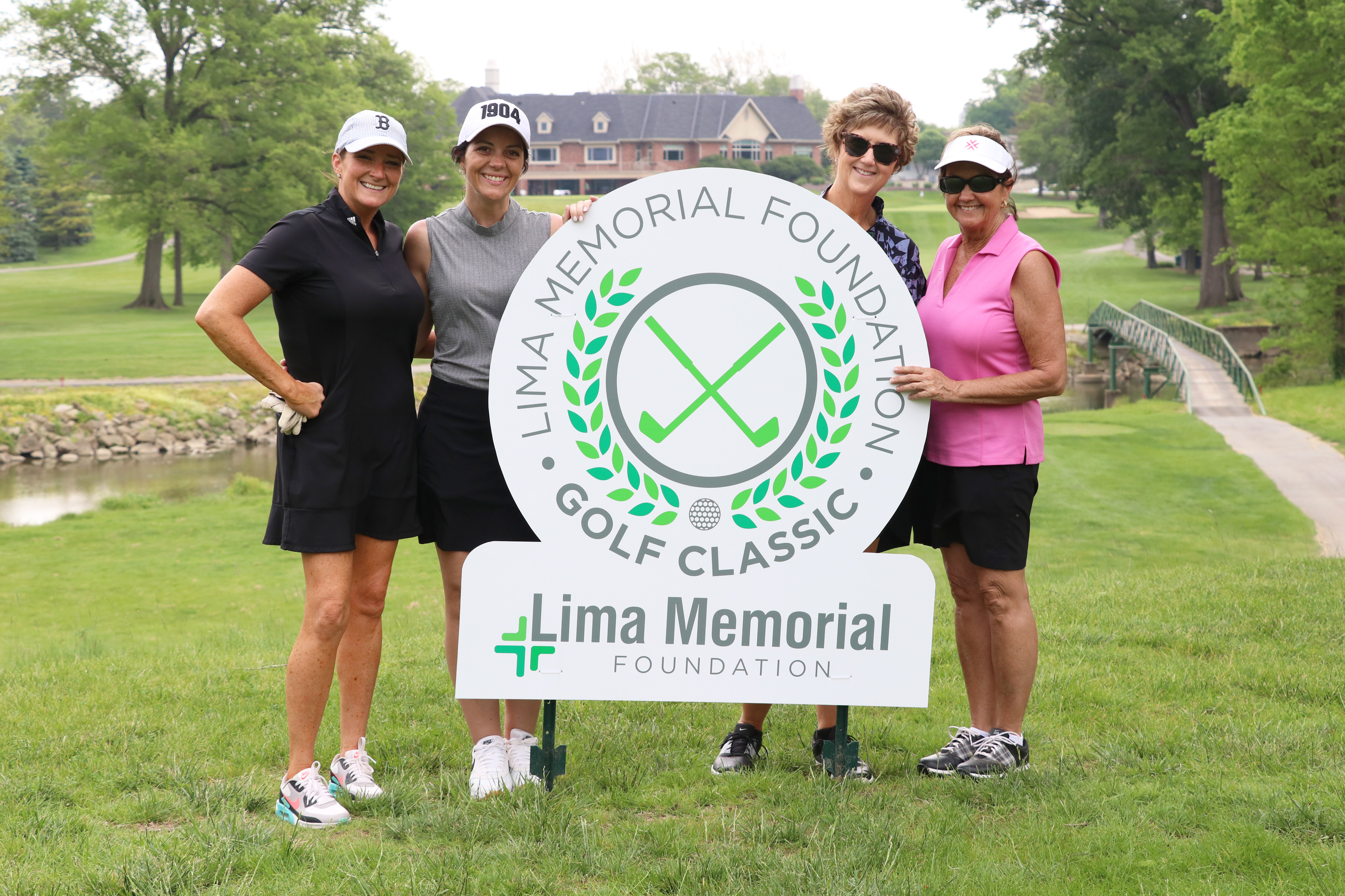 Jessica & Brian Cunningham golf team